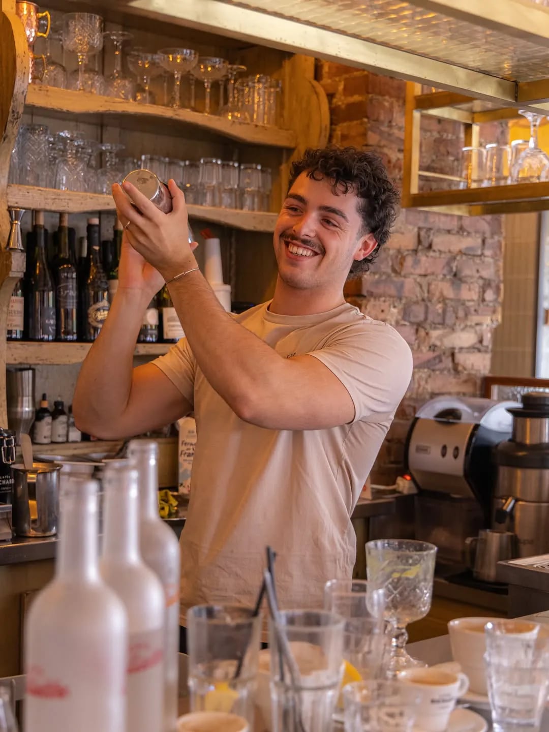 Bar et comptoir du Café Juliette